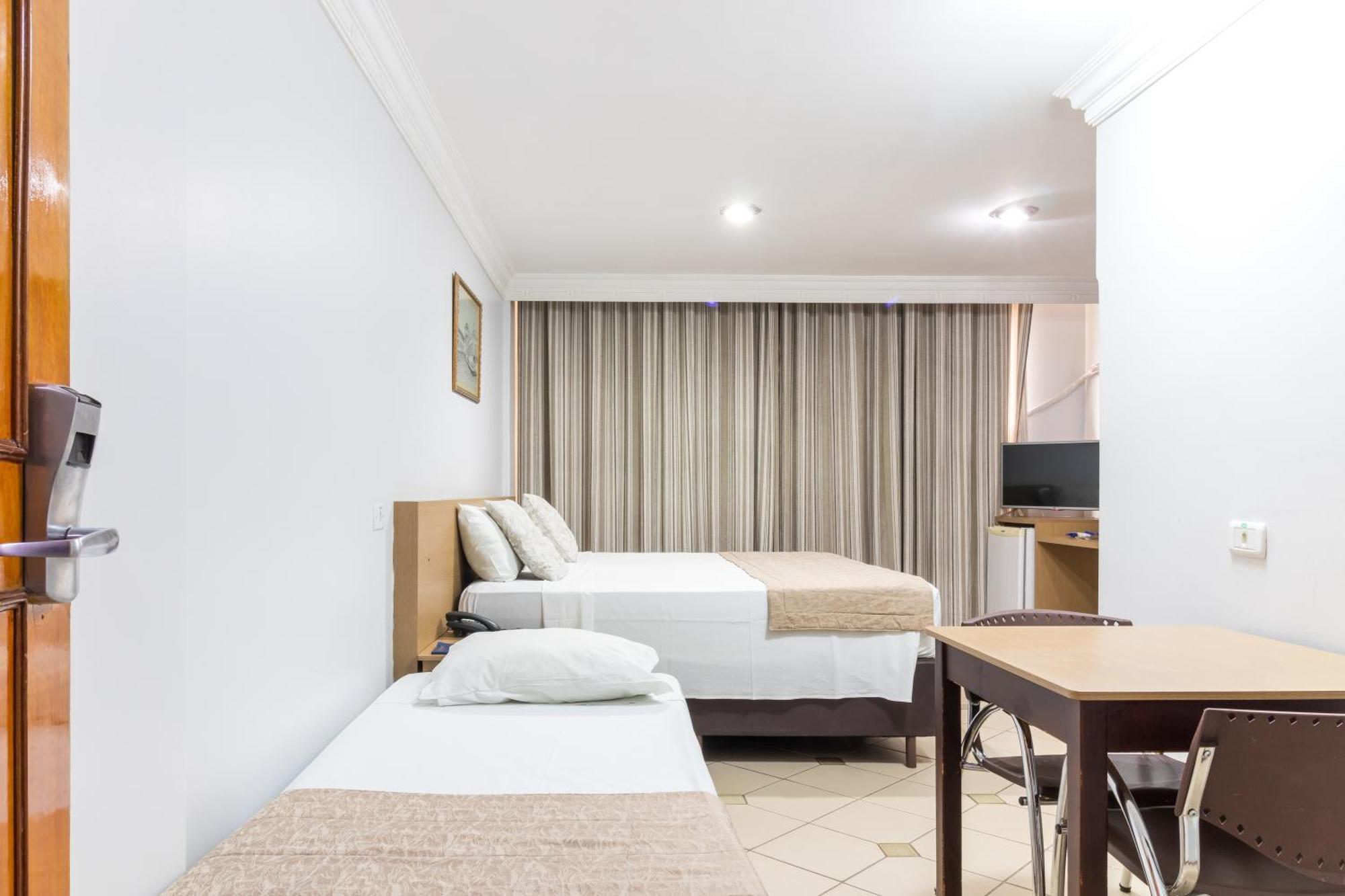 גויאניה Umuarama Plaza Hotel By Castelo Itaipava מראה חיצוני תמונה